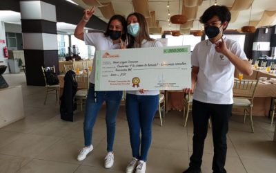 Estudiantes reciben premio de Concurso de “Economía Circular”