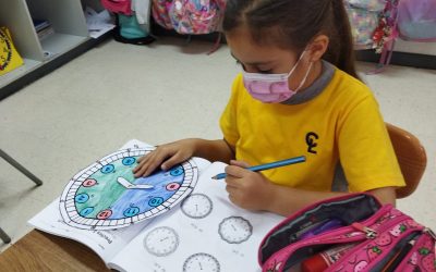Proyecto de Artes y Matemáticas: Aprendiendo a decir la hora
