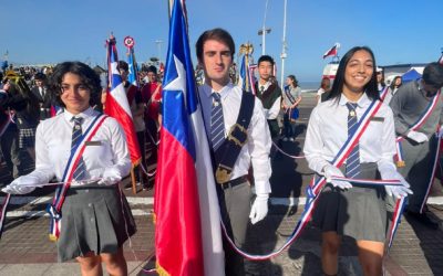 ¡Desfile Lirima en honor a nuestras Glorias Navales! 