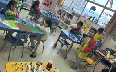 Creatividad y espíritu navideño en Playgroup