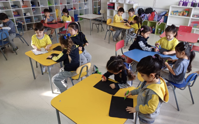 Playgroup: Niñas y niños descubren el arte y la naturaleza