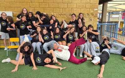 Taller de teatro vive gran jornada de voz hablada junto a la UNAP